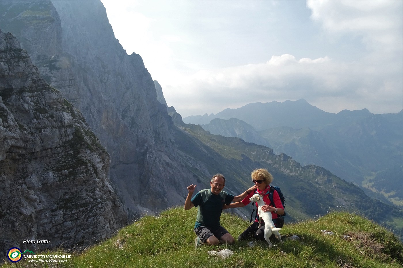 82 Alla Forcola di Valmora (1994 m) vista sul percorso fatto.JPG
